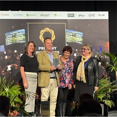 The-combine-workshops-won-the-PINZ-technology-innovation-award